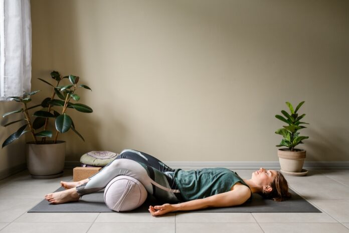 Grab a Pillow and Get Comfy for This 20-Minute Relaxing Yoga Flow